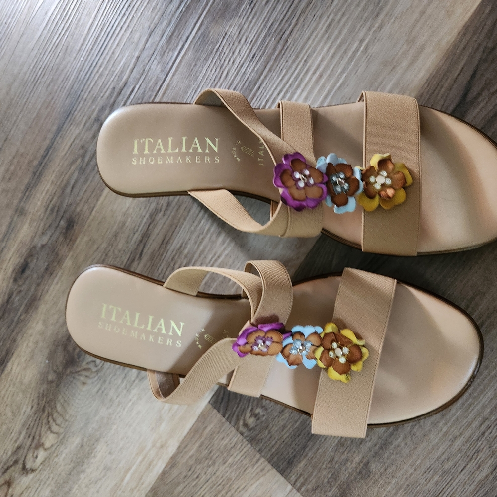 Italian Shoemakers Women's Tan Sandals